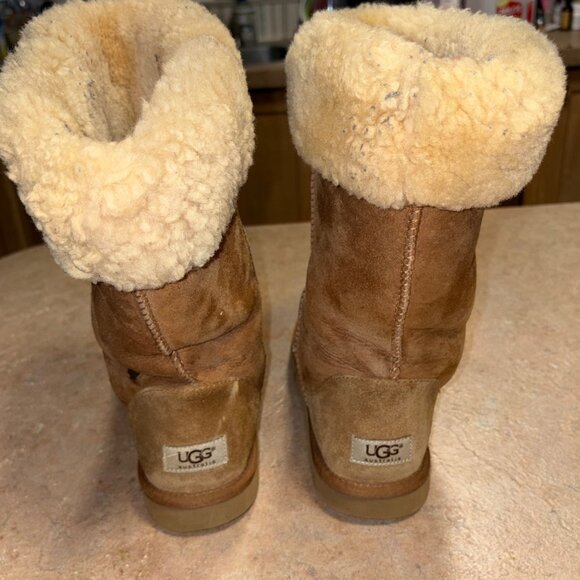 UGG Classic Tall Boots Chestnut Sheepskin Lined Pre-Owned 9 - Picture 9 of 16